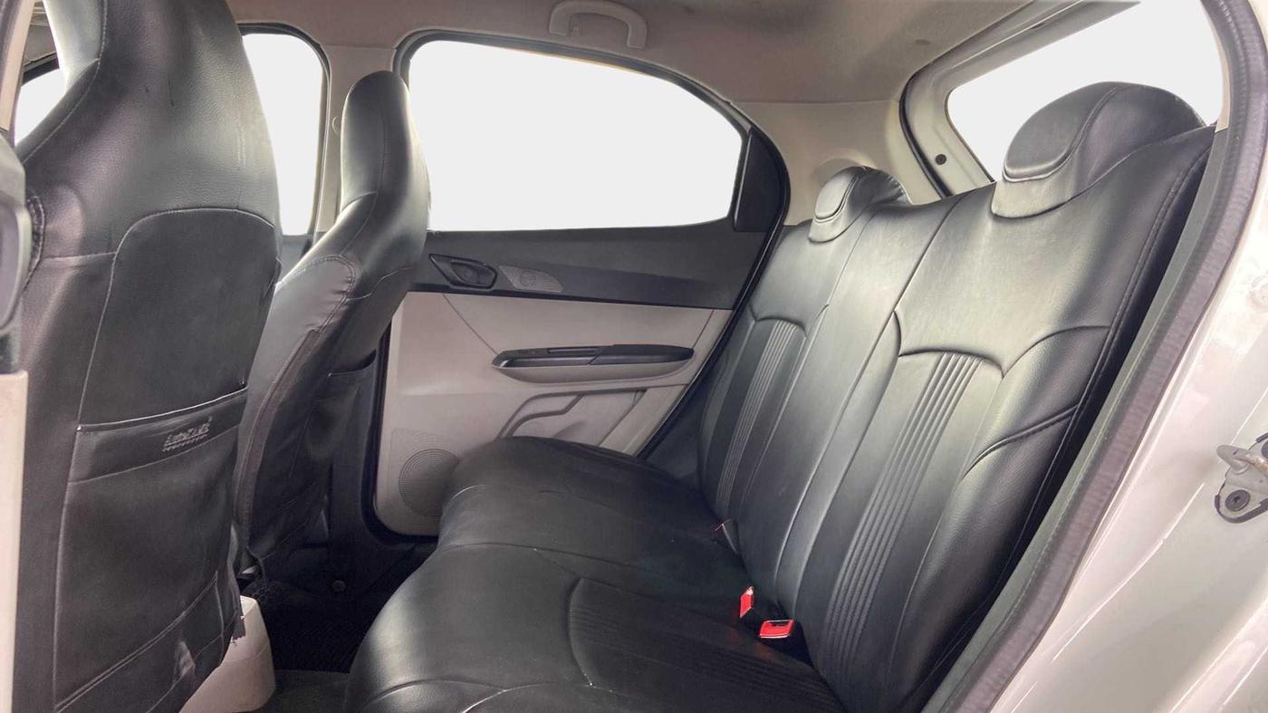 2017 Tata Tiago XT PETROL, Petrol, Manual, 21,449 km, Right Side Rear Door Cabin
