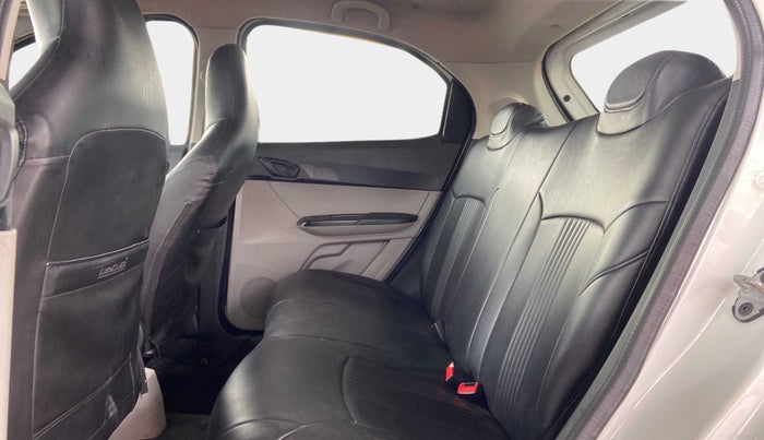 2017 Tata Tiago XT PETROL, Petrol, Manual, 21,449 km, Right Side Rear Door Cabin