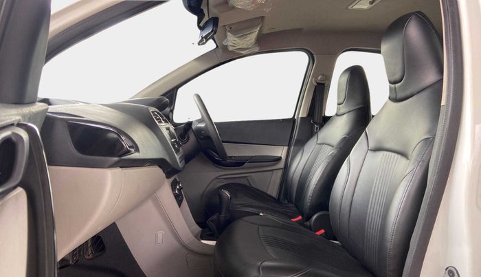 2017 Tata Tiago XT PETROL, Petrol, Manual, 21,449 km, Right Side Front Door Cabin