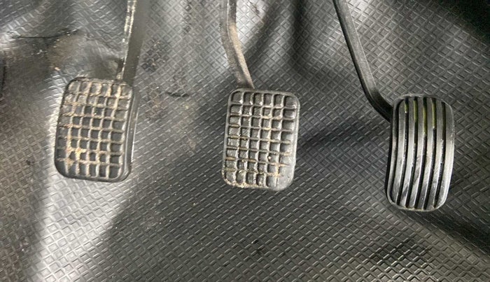 2017 Tata Tiago XT PETROL, Petrol, Manual, 21,449 km, Pedals