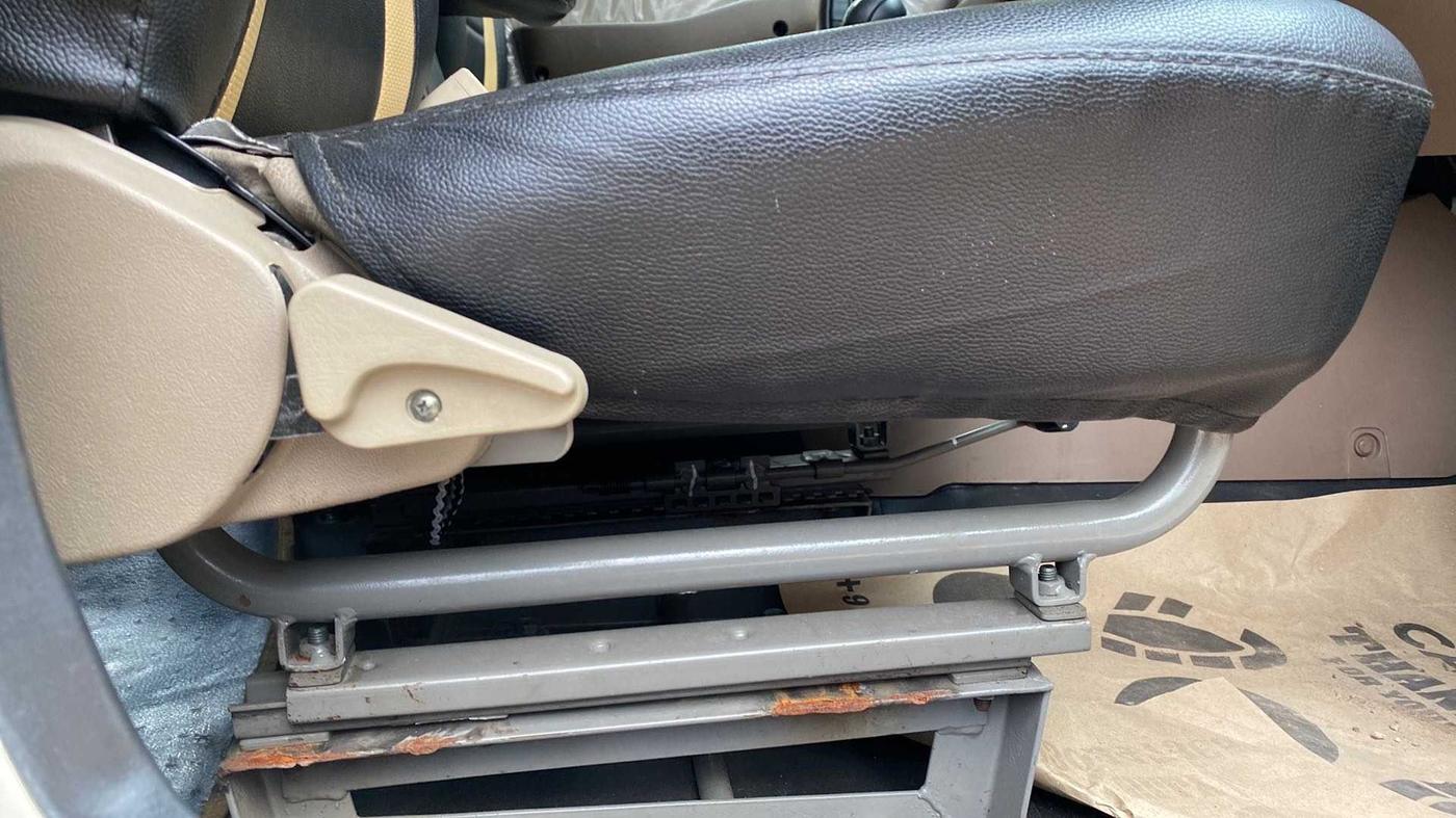 2022 Mahindra Bolero B6 (O), Diesel, Manual, 16,828 km, Driver Side Adjustment Panel
