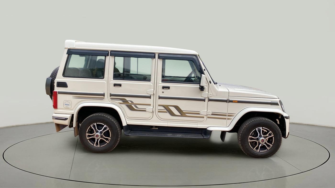 2022 Mahindra Bolero B6 (O), Diesel, Manual, 16,828 km, Right Side View