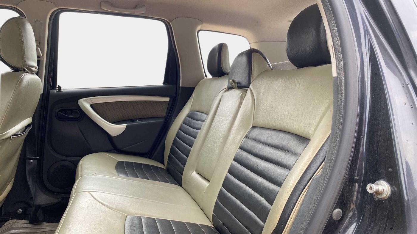 2014 Renault Duster 85 PS RXL DIESEL, Diesel, Manual, 99,731 km, Right Side Rear Door Cabin