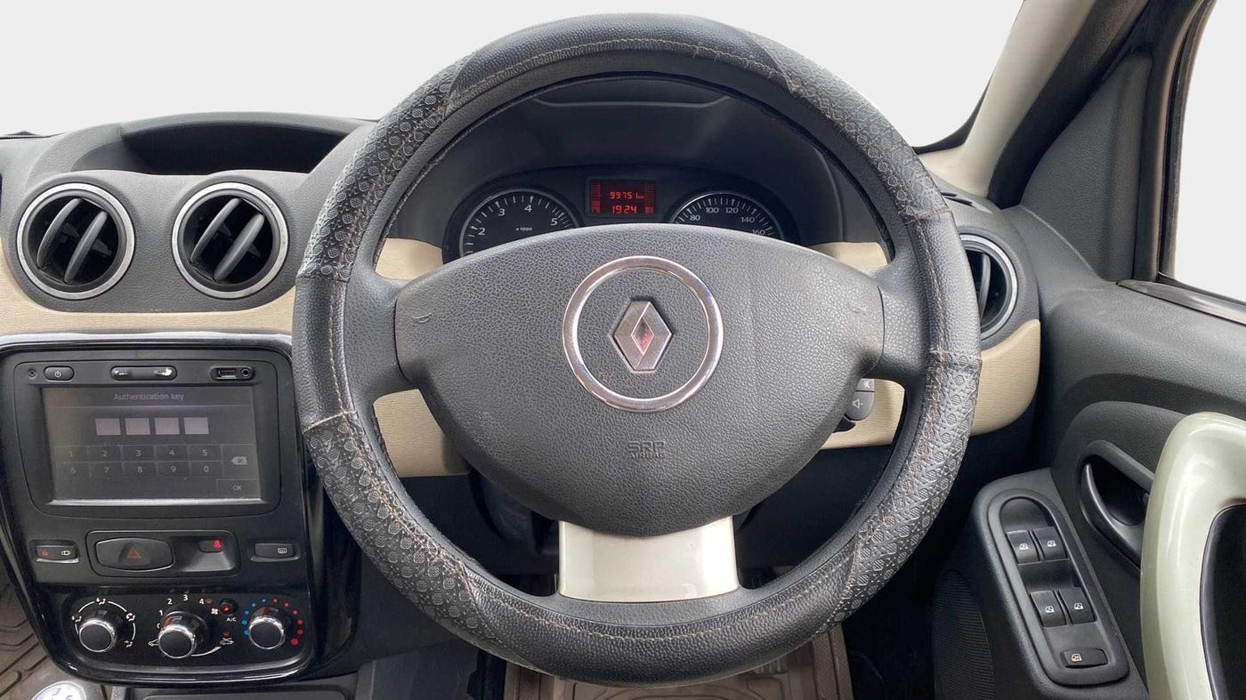 2014 Renault Duster 85 PS RXL DIESEL, Diesel, Manual, 99,731 km, Steering Wheel Close Up