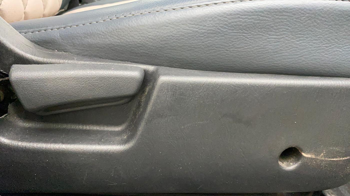 2016 Maruti Alto K10 VXI (O) AMT, Petrol, Automatic, 30,851 km, Driver Side Adjustment Panel