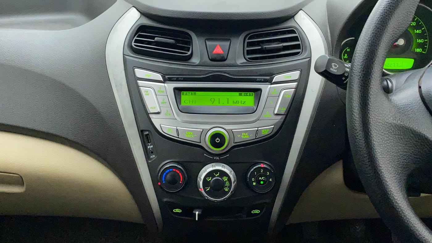 2014 Hyundai Eon MAGNA +, Petrol, Manual, 42,237 km, Air Conditioner