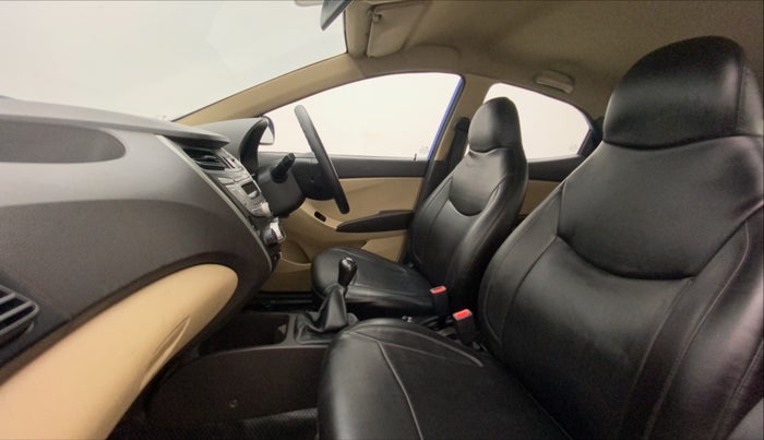 2014 Hyundai Eon MAGNA +, Petrol, Manual, 42,237 km, Right Side Front Door Cabin