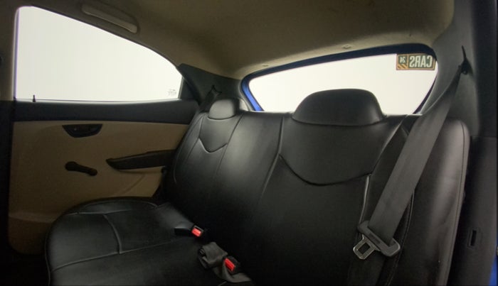 2014 Hyundai Eon MAGNA +, Petrol, Manual, 42,237 km, Right Side Rear Door Cabin
