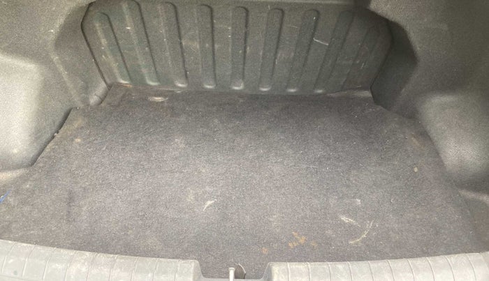 2015 Hyundai Xcent S 1.2, Petrol, Manual, 70,021 km, Boot Inside