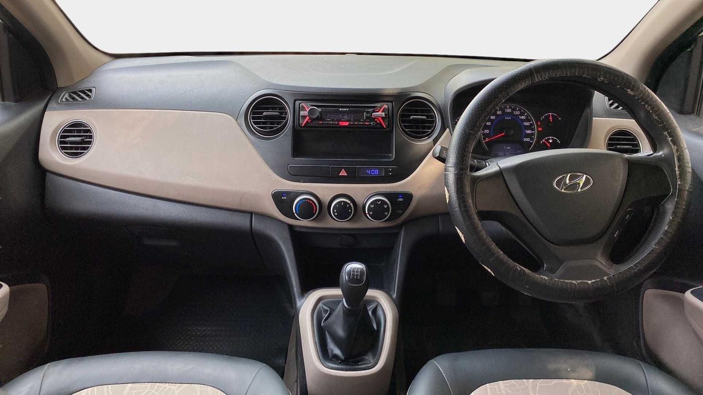 2016 Hyundai Grand i10 MAGNA 1.2 KAPPA VTVT, CNG, Manual, 78,661 km, Dashboard