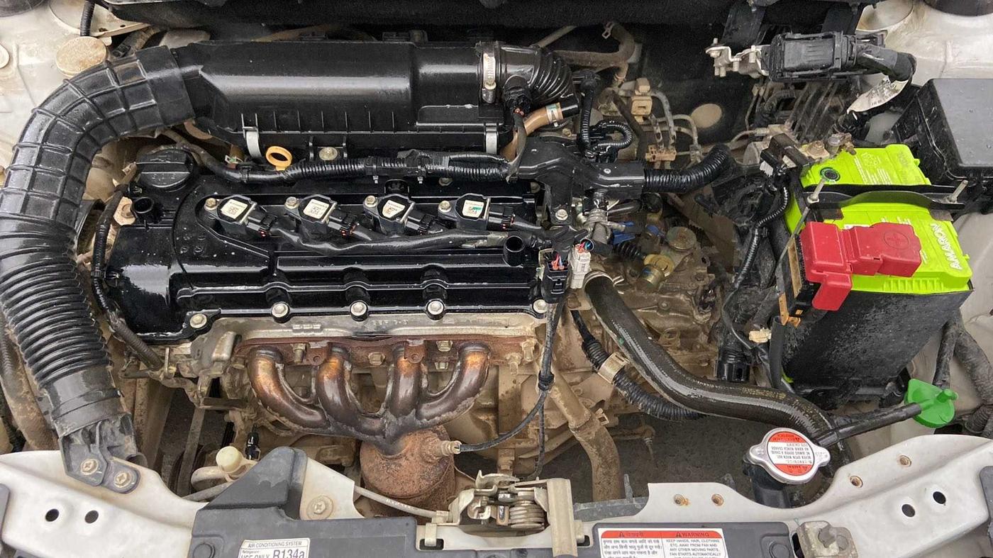 2019 Maruti Swift VXI, Petrol, Manual, 60,993 km, Open Bonet