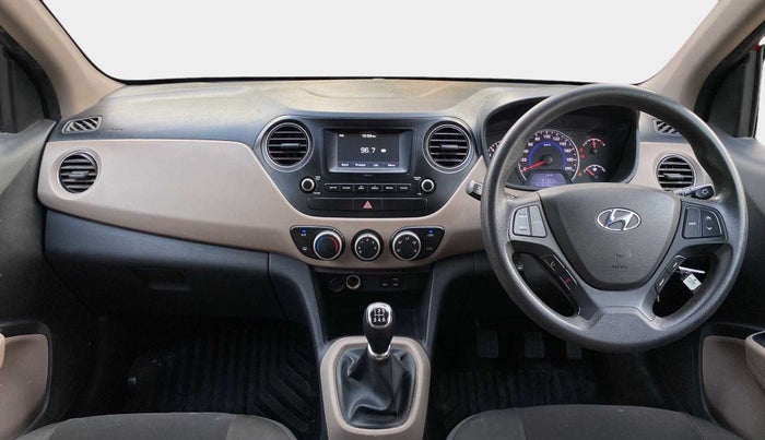 2017 Hyundai Grand i10 SPORTZ 1.2 KAPPA VTVT, Petrol, Manual, 61,905 km, Dashboard