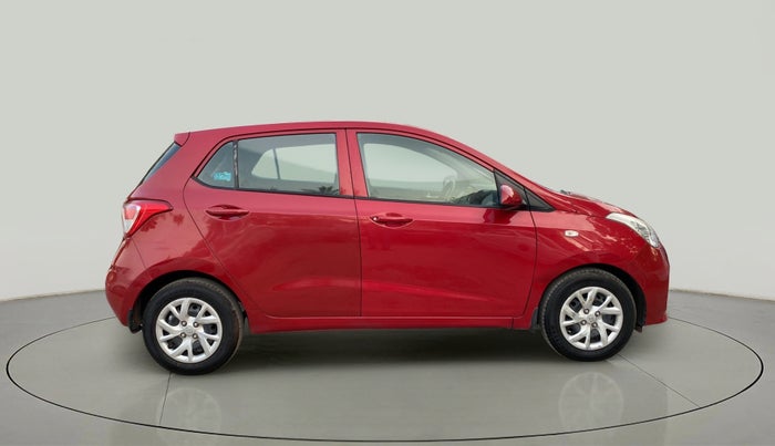 2017 Hyundai Grand i10 SPORTZ 1.2 KAPPA VTVT, Petrol, Manual, 61,905 km, Right Side View