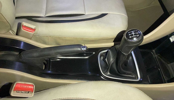 2017 Maruti Ciaz DELTA 1.4 MT PETROL, Petrol, Manual, 49,868 km, Gear Lever
