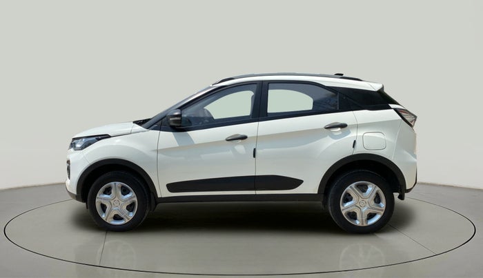 2023 Tata NEXON XM PLUS SUNROOF PETROL, Petrol, Manual, 18,122 km, Left Side