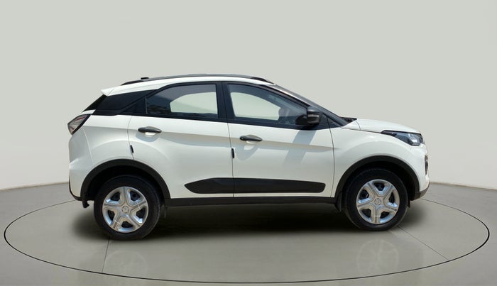 2023 Tata NEXON XM PLUS SUNROOF PETROL, Petrol, Manual, 18,122 km, Right Side View