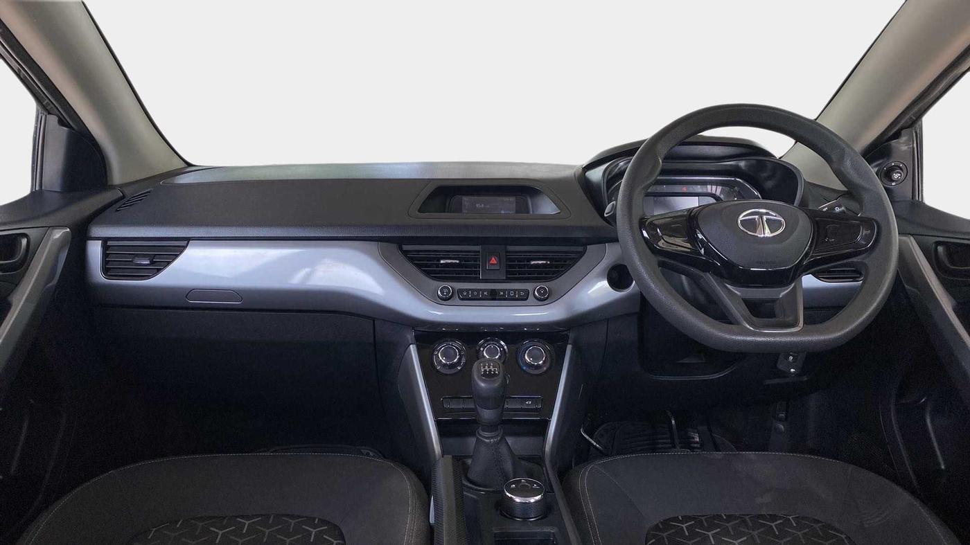 2020 Tata NEXON XM PETROL, Petrol, Manual, 45,935 km, Dashboard