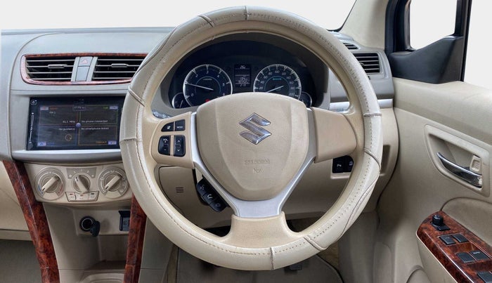 2016 Maruti Ertiga ZDI + SHVS, Diesel, Manual, 90,333 km, Steering Wheel Close Up