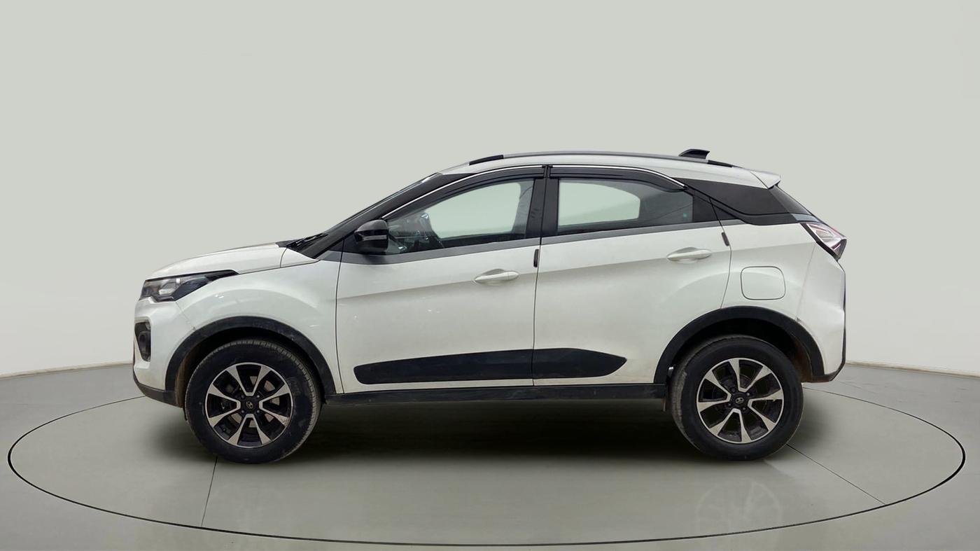 2021 Tata NEXON XZ PLUS DIESEL SUNROOF, Diesel, Manual, 32,265 km, Left Side