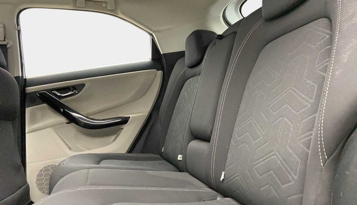 2021 Tata NEXON XZ PLUS DIESEL SUNROOF, Diesel, Manual, 32,265 km, Right Side Rear Door Cabin