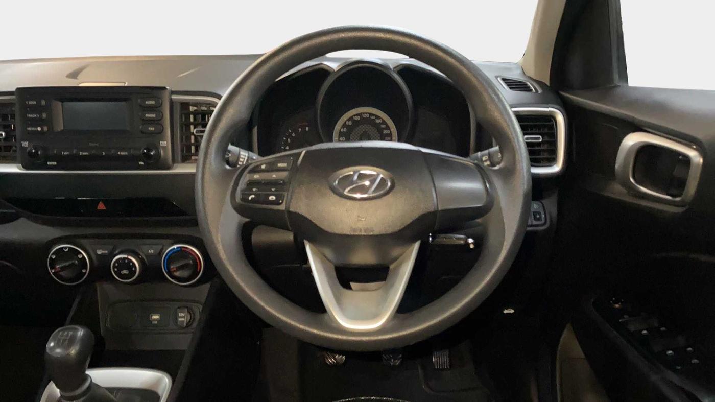 2021 Hyundai VENUE S 1.2, Petrol, Manual, 19,414 km, Steering Wheel Close Up
