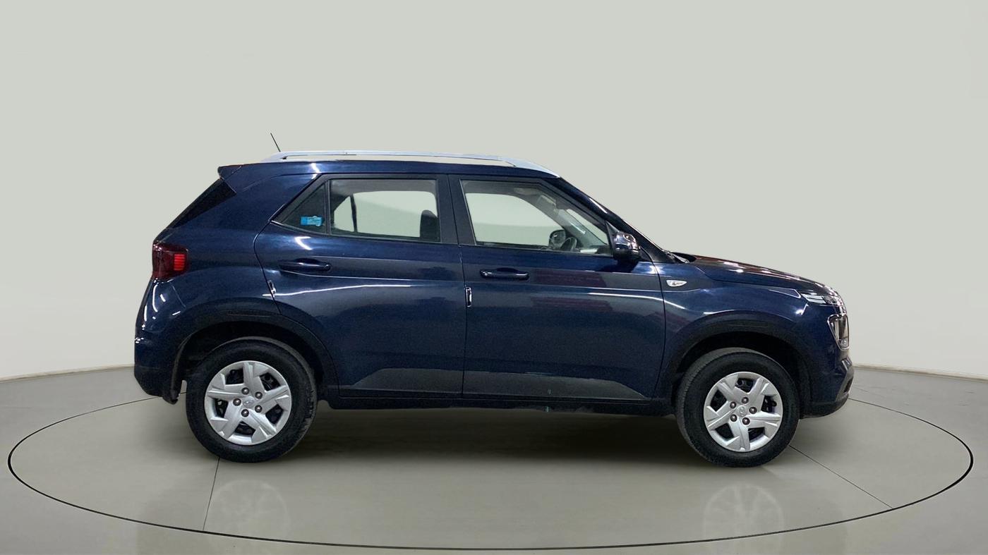 2021 Hyundai VENUE S 1.2, Petrol, Manual, 19,414 km, Right Side View