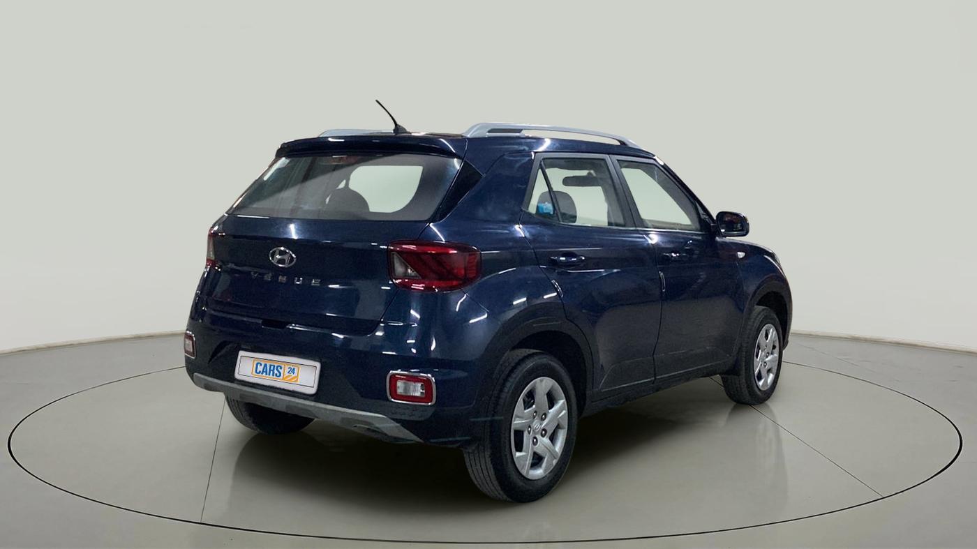 2021 Hyundai VENUE S 1.2, Petrol, Manual, 19,414 km, Right Back Diagonal