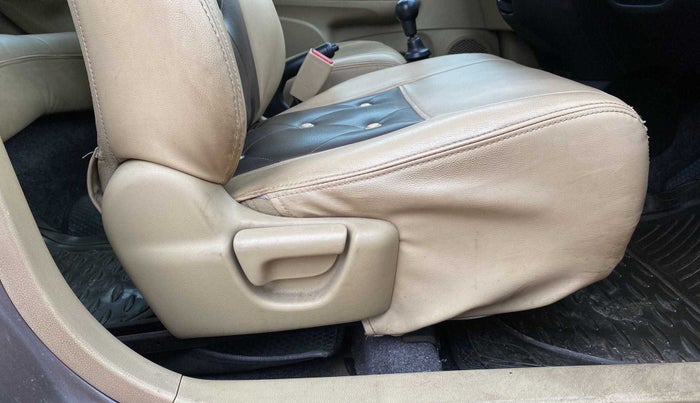 2013 Honda Brio S MT, Petrol, Manual, 54,302 km, Driver Side Adjustment Panel