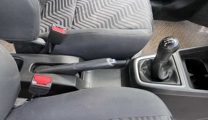 2021 Maruti Swift ZXI PLUS DUAL TONE, Petrol, Manual, 29,924 km, Gear Lever
