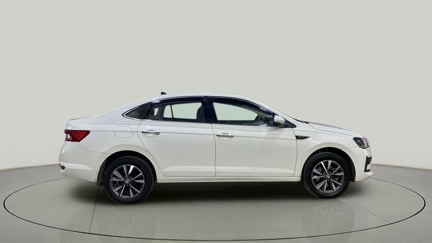 2022 Skoda SLAVIA STYLE 1.5L TSI DSG, Petrol, Automatic, 5,481 km, Right Side View