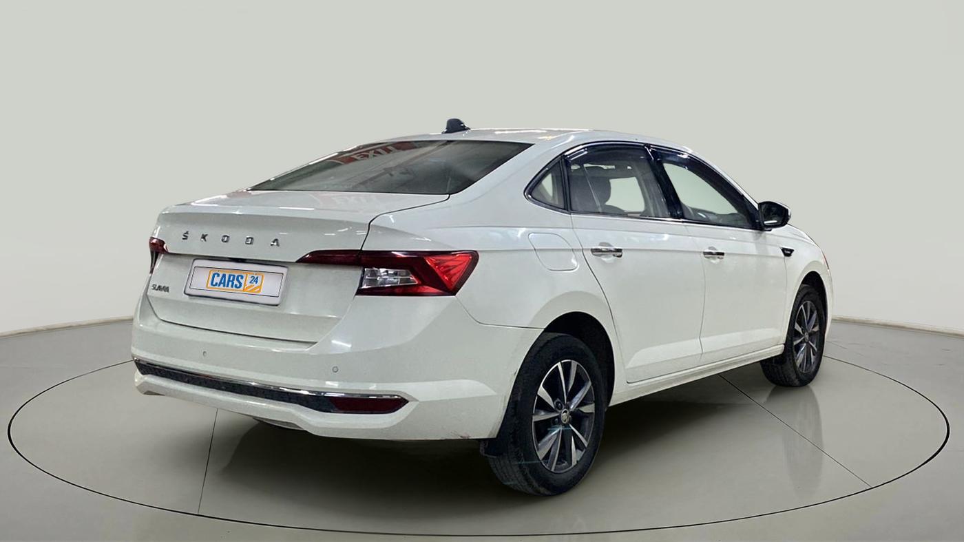 2022 Skoda SLAVIA STYLE 1.5L TSI DSG, Petrol, Automatic, 5,481 km, Right Back Diagonal