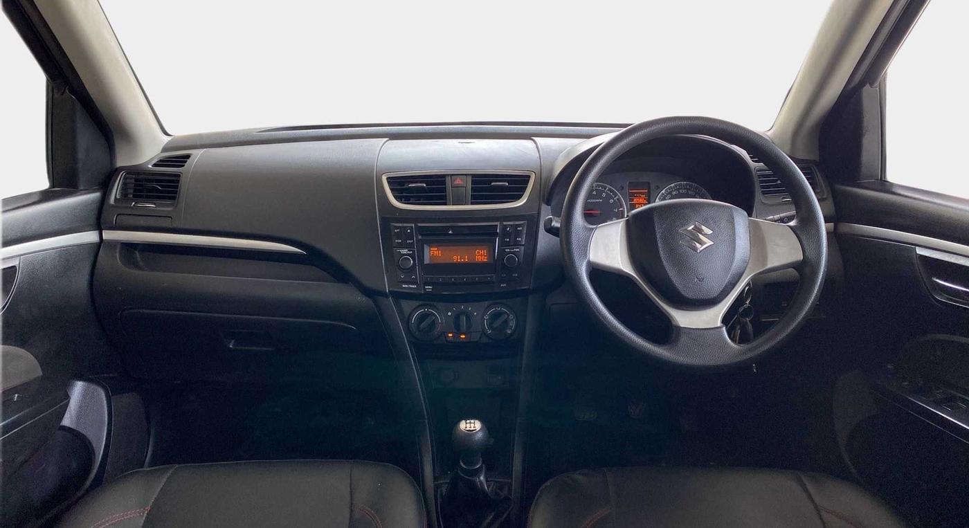 2016 Maruti Swift VXI, Petrol, Manual, 30,581 km, Dashboard