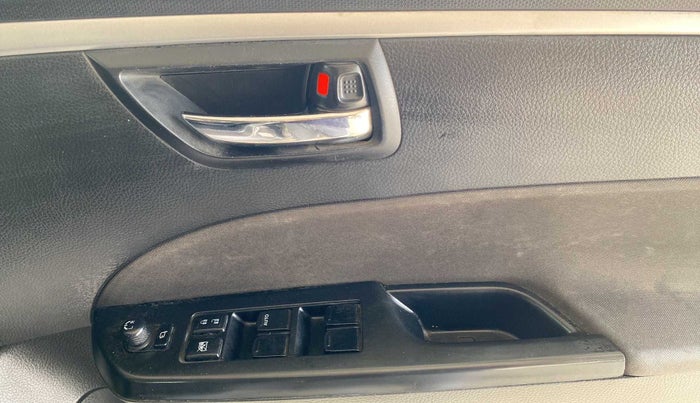 2016 Maruti Swift VXI, Petrol, Manual, 30,581 km, Driver Side Door Panels Control