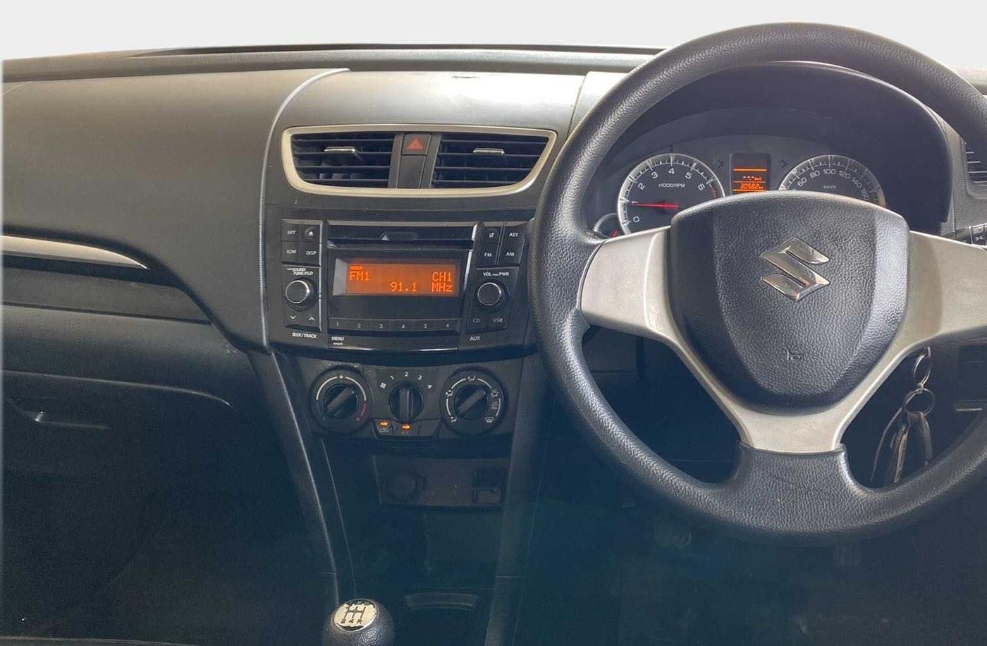 2016 Maruti Swift VXI, Petrol, Manual, 30,581 km, Air Conditioner