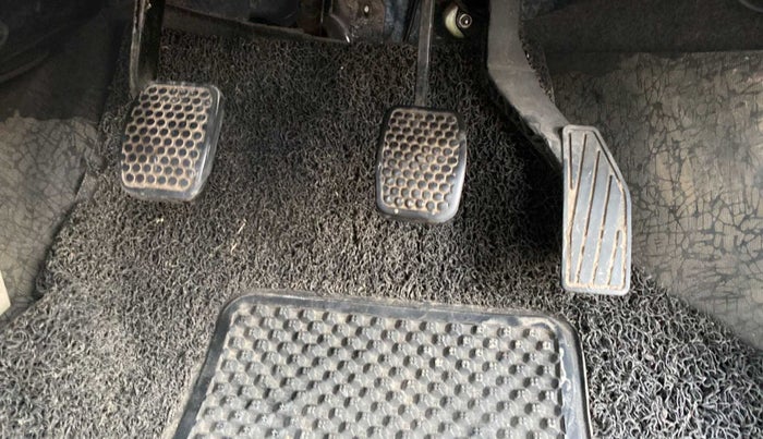 2019 Maruti Alto LXI, Petrol, Manual, 37,724 km, Pedals