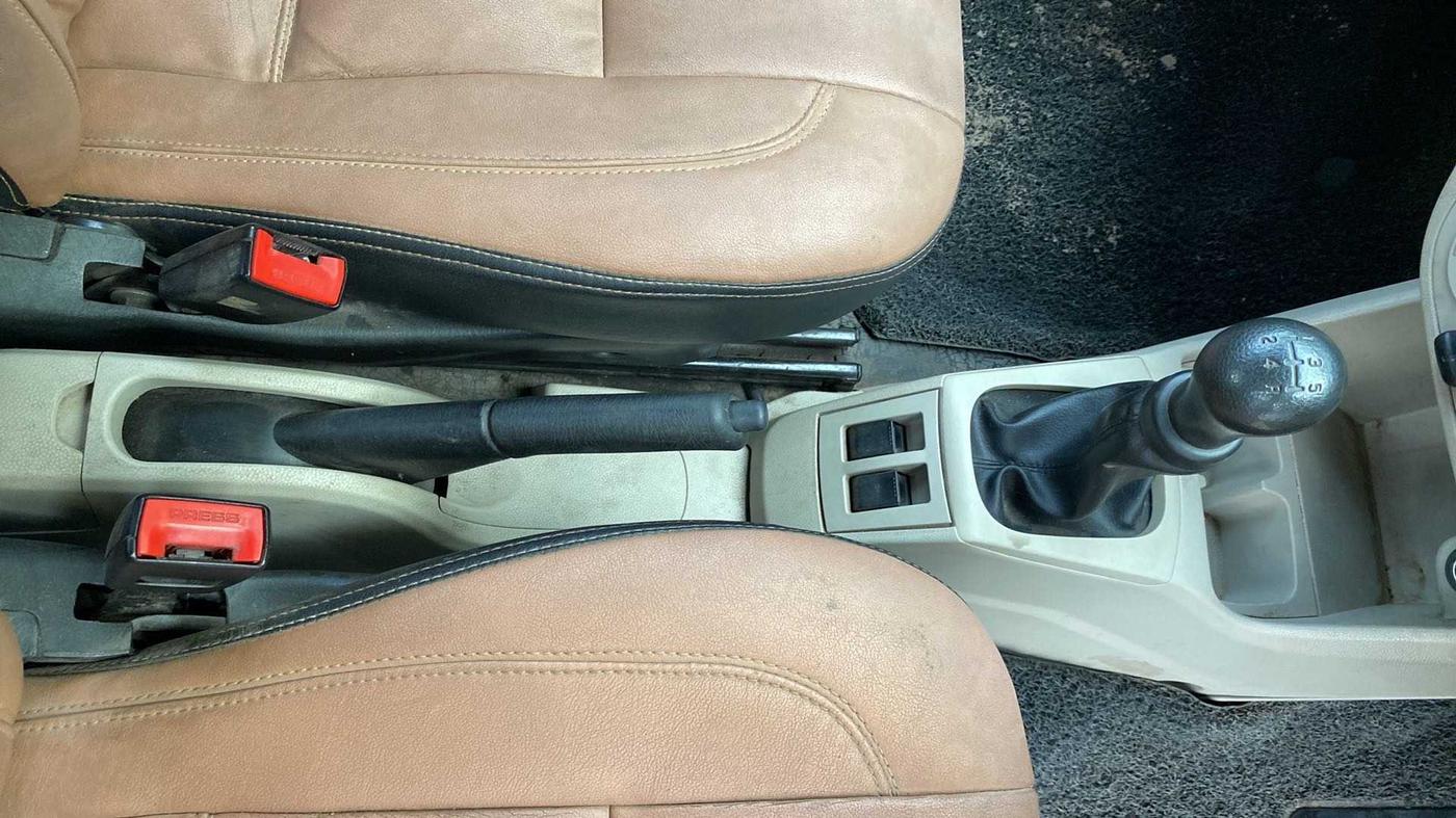 2019 Maruti Alto LXI, Petrol, Manual, 37,724 km, Gear Lever