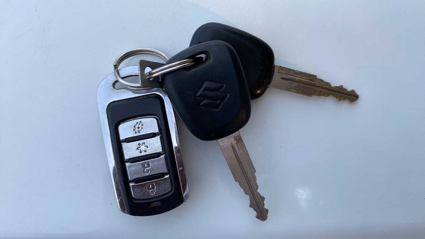 2019 Maruti Alto LXI, Petrol, Manual, 37,724 km, Key Close Up