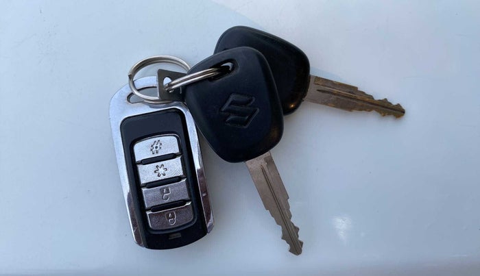 2019 Maruti Alto LXI, Petrol, Manual, 37,724 km, Key Close Up