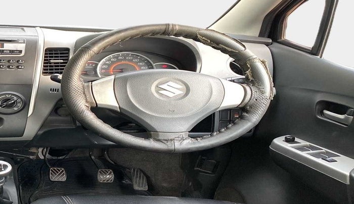 2012 Maruti Wagon R 1.0 VXI, Petrol, Manual, 44,383 km, Steering Wheel Close Up