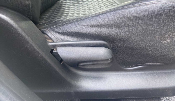 2017 Maruti Swift VXI, Petrol, Manual, 65,693 km, Driver Side Adjustment Panel
