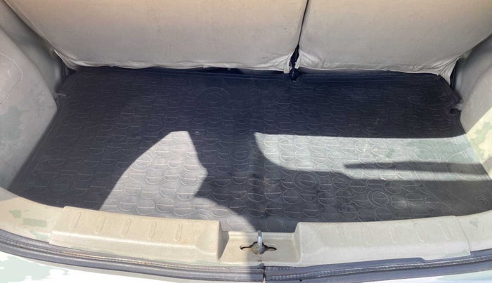 2016 Maruti Celerio ZXI, Petrol, Manual, 75,594 km, Boot Inside