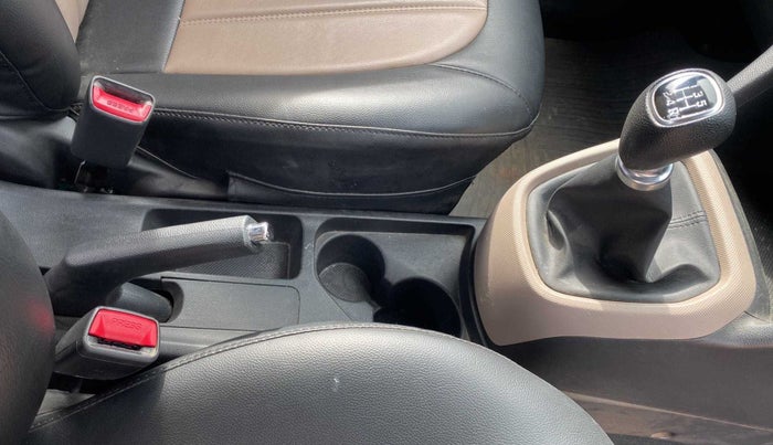 2019 Hyundai Grand i10 SPORTZ 1.2 KAPPA VTVT, Petrol, Manual, 17,833 km, Gear Lever