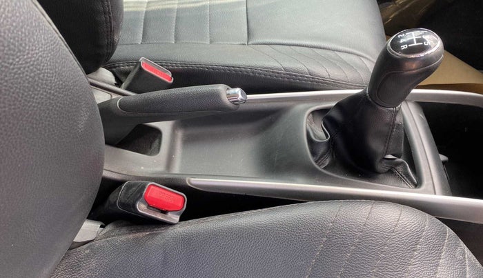 2016 Maruti Baleno ZETA PETROL 1.2, Petrol, Manual, 47,679 km, Gear Lever