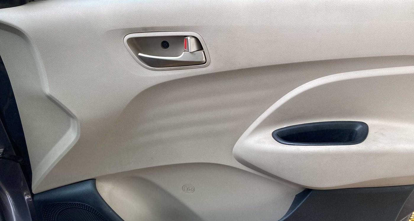 2019 Hyundai NEW SANTRO MAGNA, Petrol, Manual, 36,917 km, Driver Side Door Panels Control