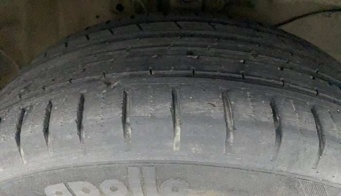 2016 Honda BR-V 1.5L I-VTEC S, Petrol, Manual, 66,563 km, Right Front Tyre Tread