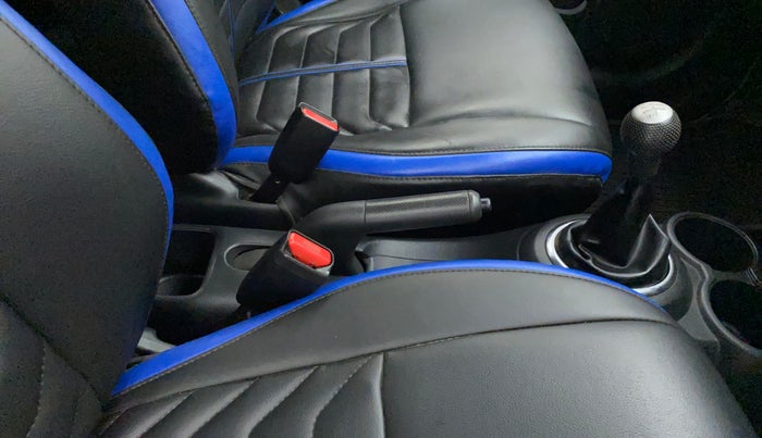 2016 Honda BR-V 1.5L I-VTEC S, Petrol, Manual, 66,563 km, Gear Lever