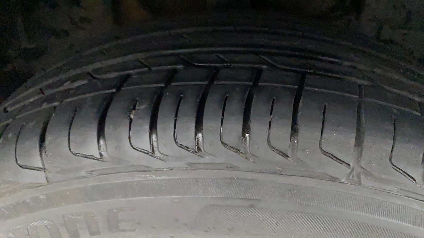 2022 Tata NEXON XZ PLUS (O) PETROL DARK EDITION, Petrol, Manual, 10,483 km, Right Front Tyre Tread