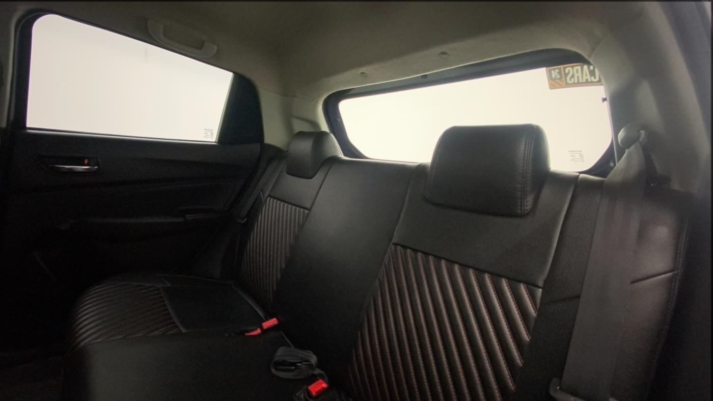 2021 Maruti Swift VXI, Petrol, Manual, 31,959 km, Right Side Rear Door Cabin