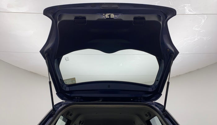 2021 Maruti Swift VXI, Petrol, Manual, 31,959 km, Boot Door Open