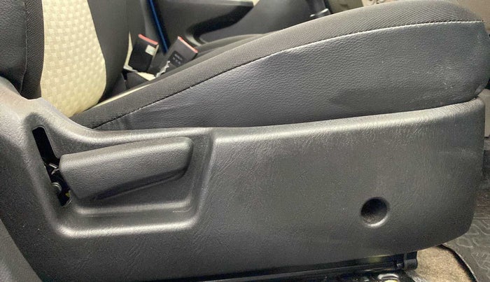 2023 Maruti Alto LXI O, Petrol, Manual, 6,504 km, Driver Side Adjustment Panel